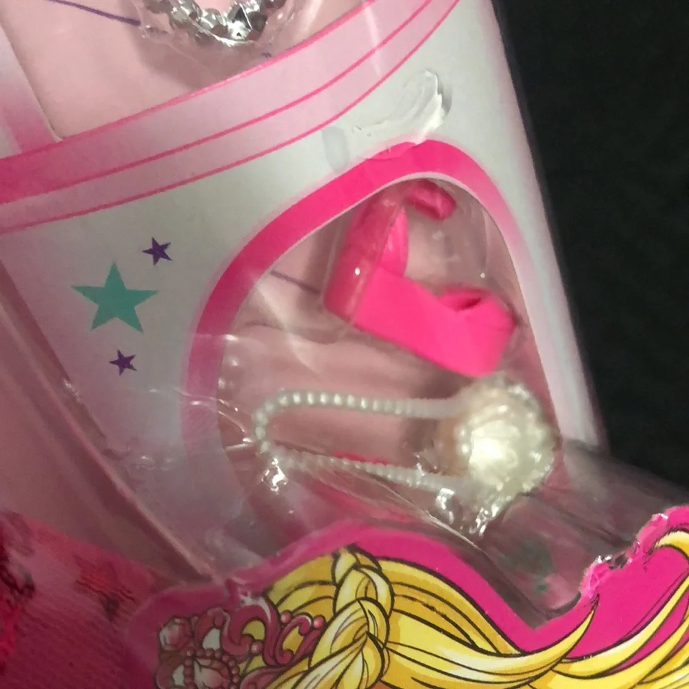 Barbies:) - Picture 5 of 8